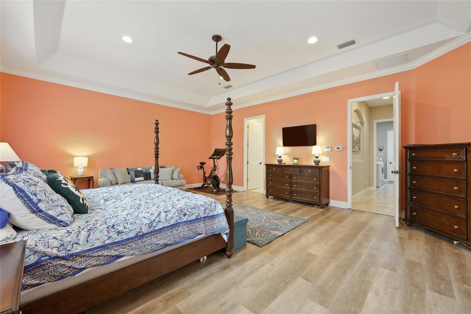 Mount Dora, Florida, 32757, United States, 6 Bedrooms Bedrooms, ,4 BathroomsBathrooms,Residential,Active,1920256