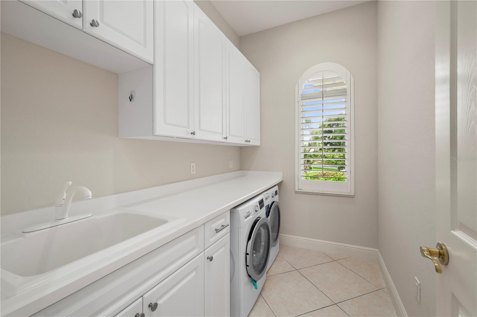 Punta Gorda, Florida, 33950, United States, 5 Bedrooms Bedrooms, ,5 BathroomsBathrooms,Residential,Active,2007175