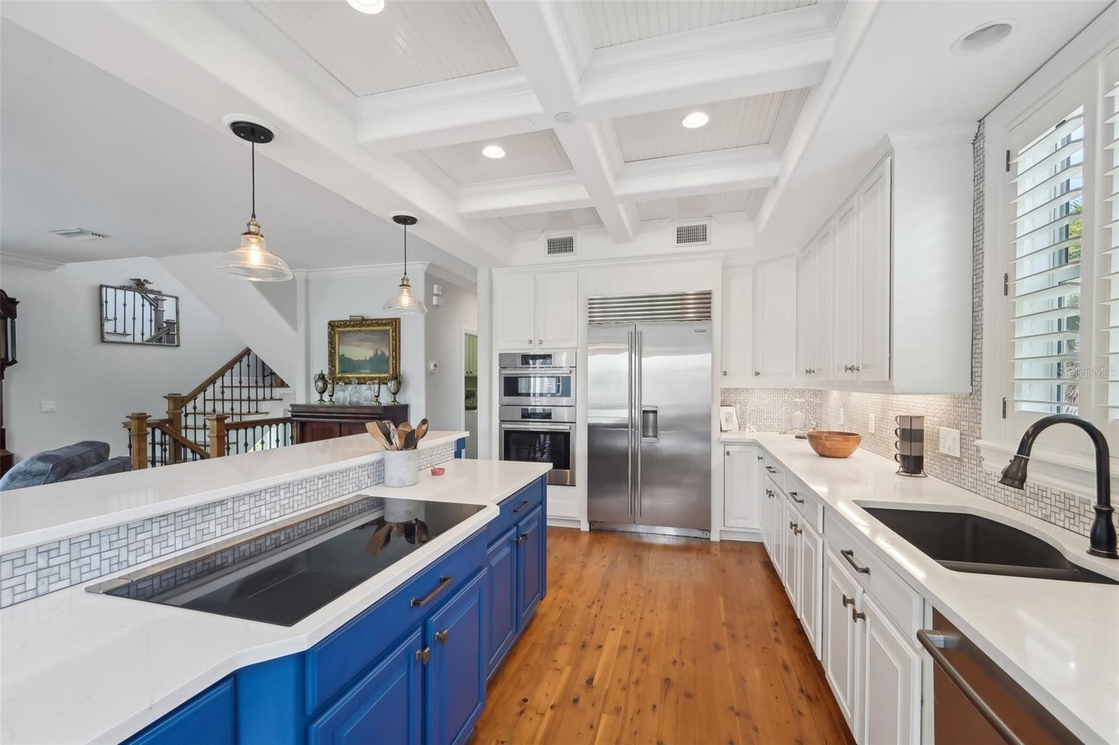 Longboat Key, Florida, 34228, United States, 3 Bedrooms Bedrooms, ,3 BathroomsBathrooms,Residential,Active,1993956