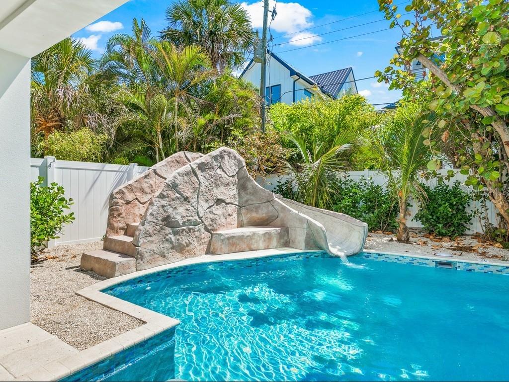 Sarasota, Florida, 34236, United States, 8 Bedrooms Bedrooms, ,10 BathroomsBathrooms,Residential,Active,2044131