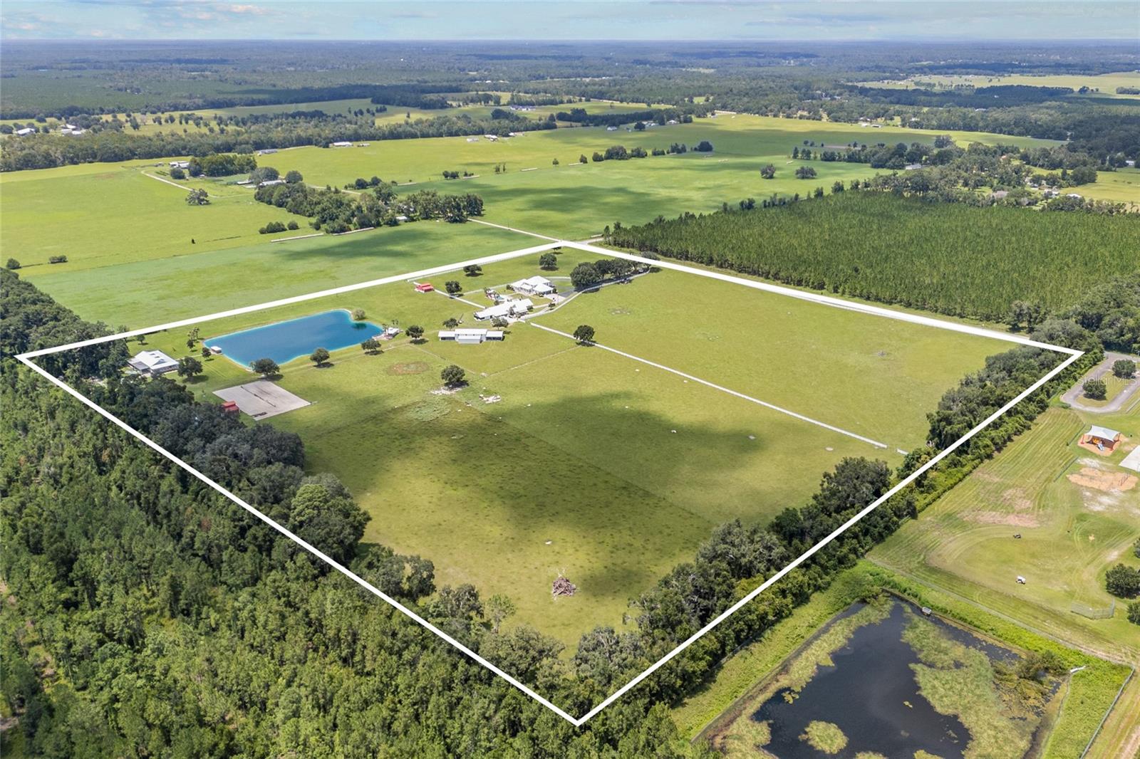 Lake City, Florida, 32024, United States, 3 Bedrooms Bedrooms, ,4 BathroomsBathrooms,Residential,Active,1929472