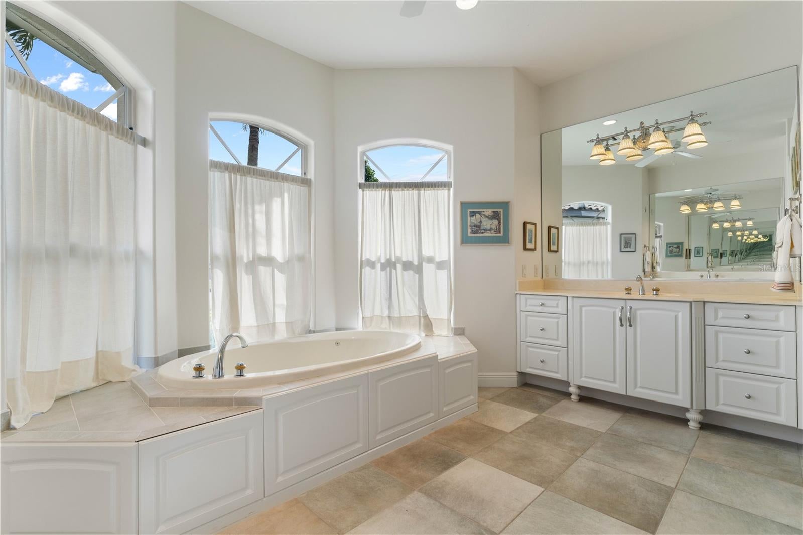 Punta Gorda, Florida, 33950, United States, 5 Bedrooms Bedrooms, ,4 BathroomsBathrooms,Residential,Active,2006902