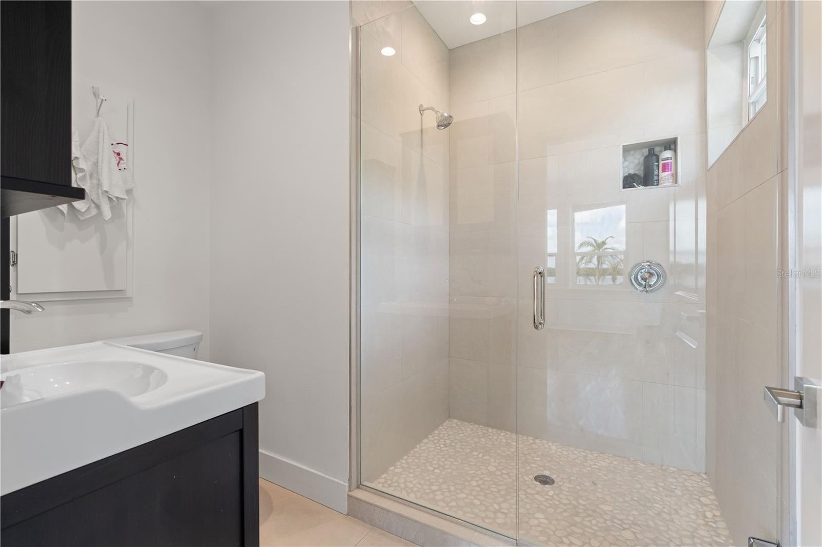 Punta Gorda, Florida, 33982, United States, 5 Bedrooms Bedrooms, ,4 BathroomsBathrooms,Residential,Active,1905353