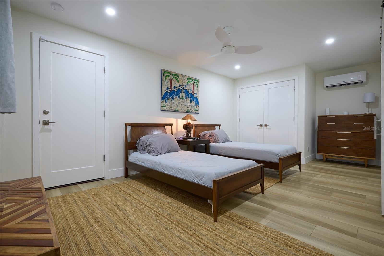 Orlando, Florida, 32801, United States, ,4 BathroomsBathrooms,Residential,Active,1703548