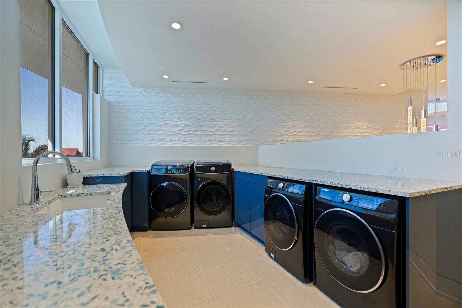 Treasure Island, Florida, 33706, United States, ,7 BathroomsBathrooms,Residential,Active,1772746