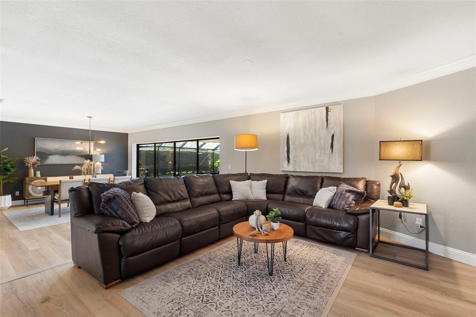 Clearwater, Florida, 33761, United States, 5 Bedrooms Bedrooms, ,3 BathroomsBathrooms,Residential,Active,1953689