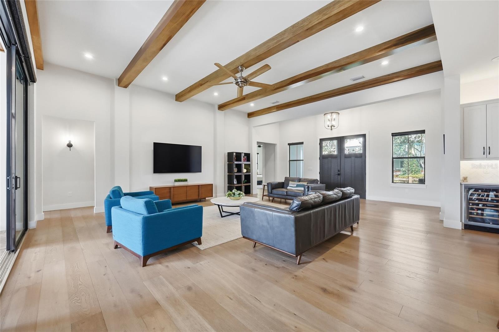 Winter Garden, Florida, 34787, United States, 5 Bedrooms Bedrooms, ,3 BathroomsBathrooms,Residential,Active,2009833