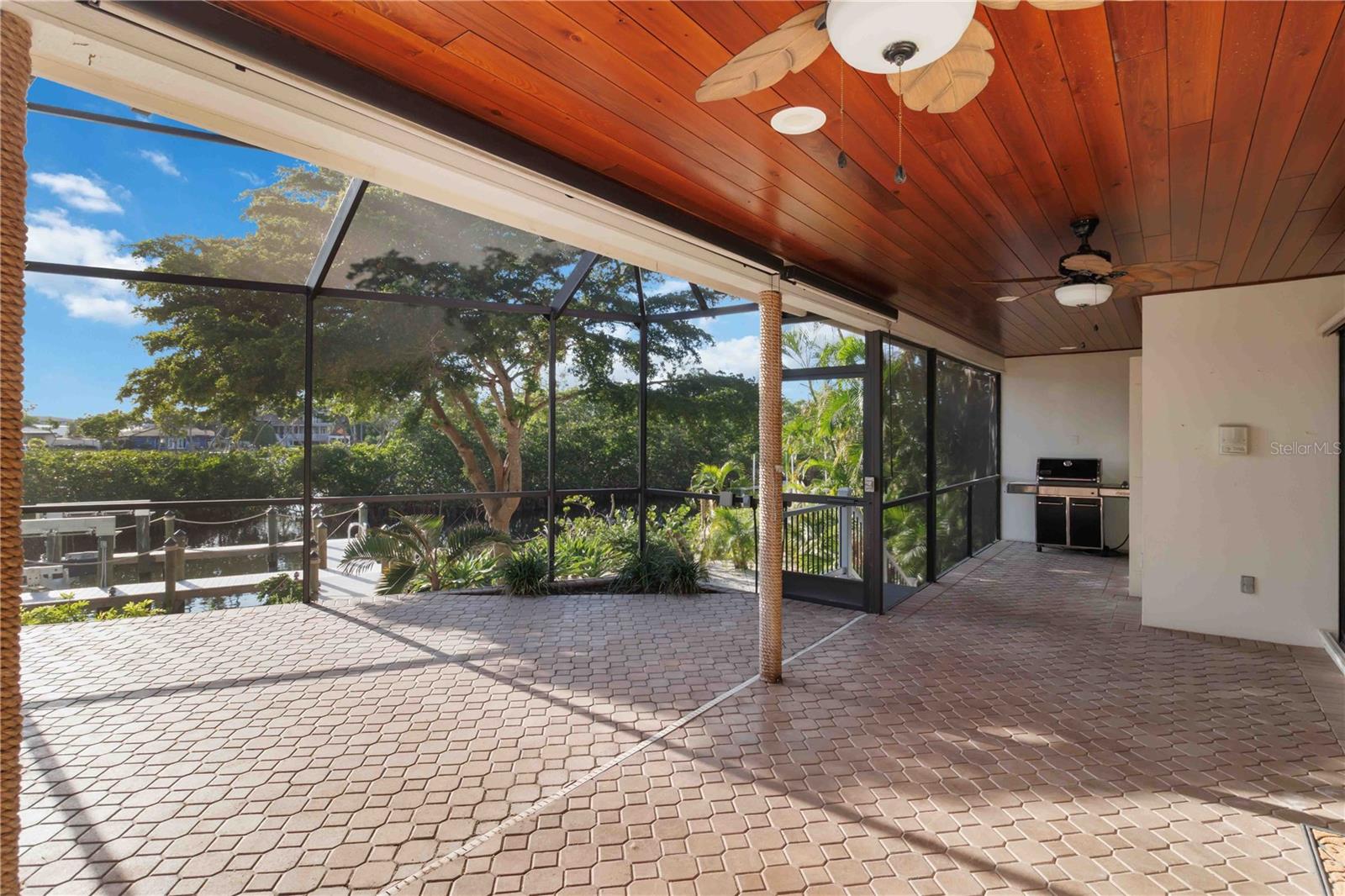 Longboat Key, Florida, 34228, United States, 3 Bedrooms Bedrooms, ,3 BathroomsBathrooms,Residential,Active,1969761