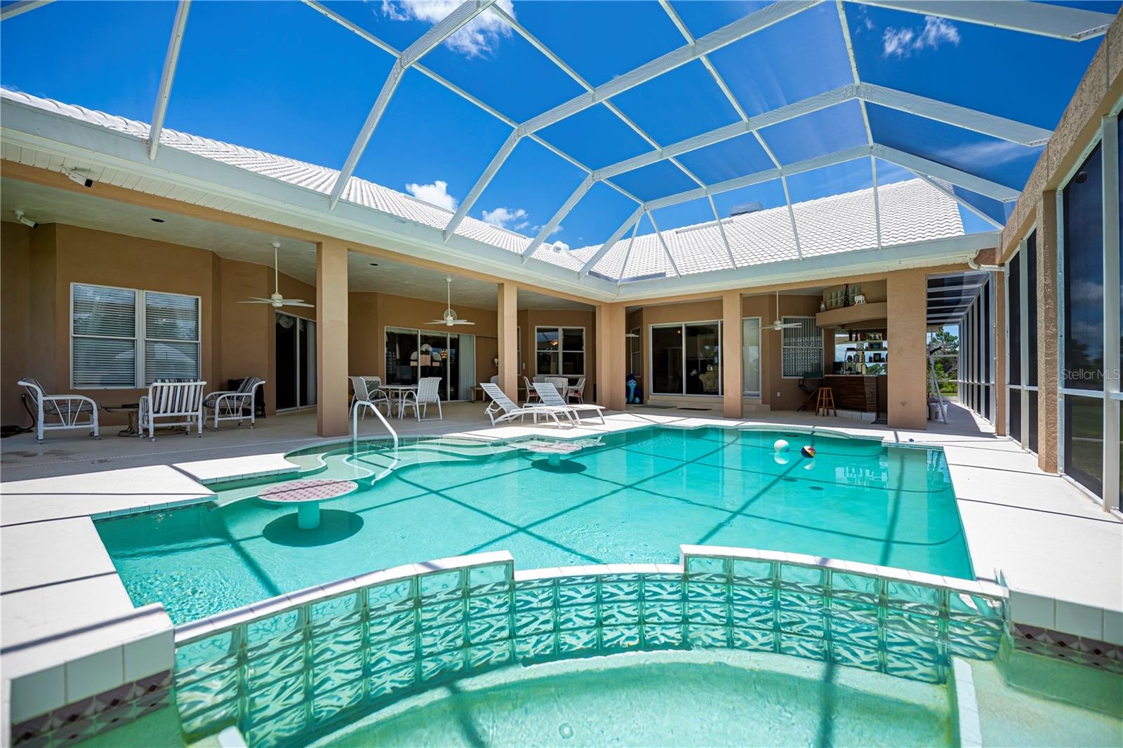 Punta Gorda, Florida, 33982, United States, ,5 BathroomsBathrooms,Residential,Active,1869106