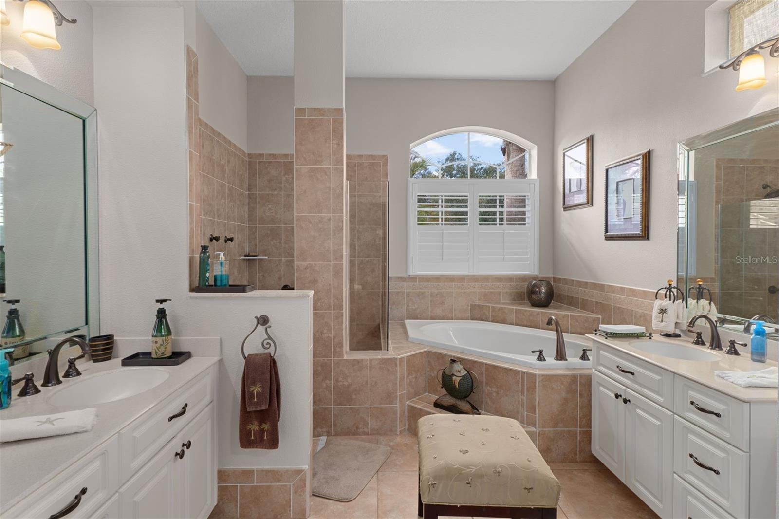 Brooksville, Florida, 34604, United States, 3 Bedrooms Bedrooms, ,2 BathroomsBathrooms,Residential,Active,2011041