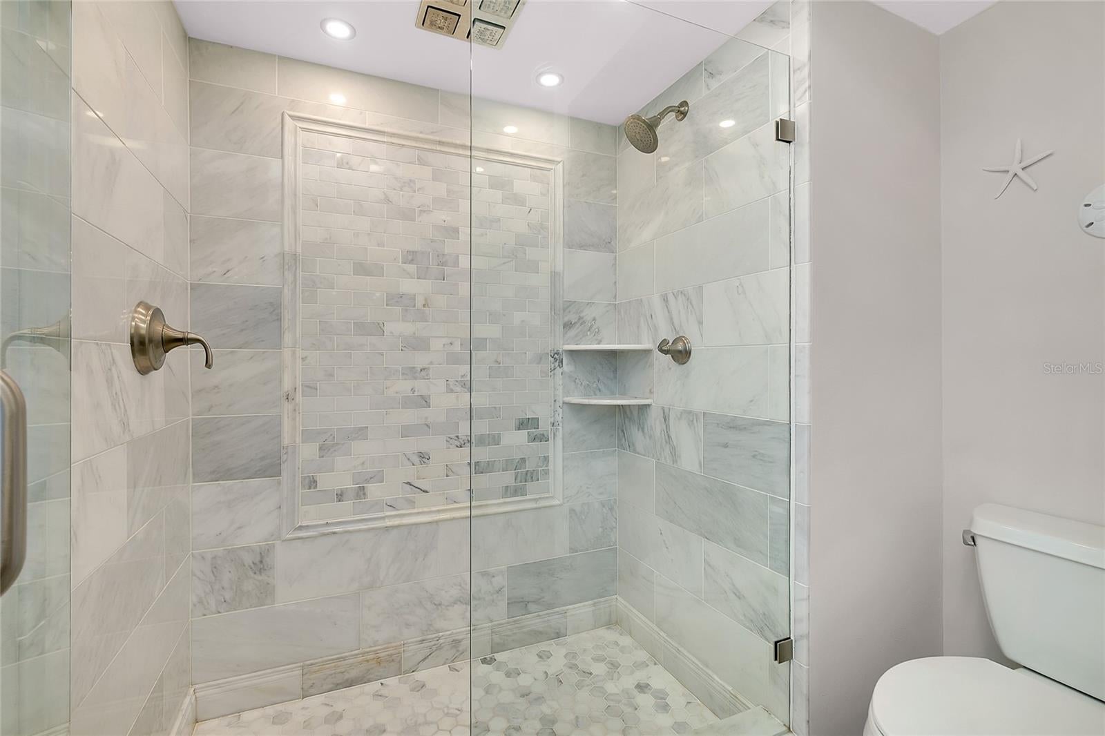 Sarasota, Florida, 34242, United States, 3 Bedrooms Bedrooms, ,2 BathroomsBathrooms,Residential,Active,1987232