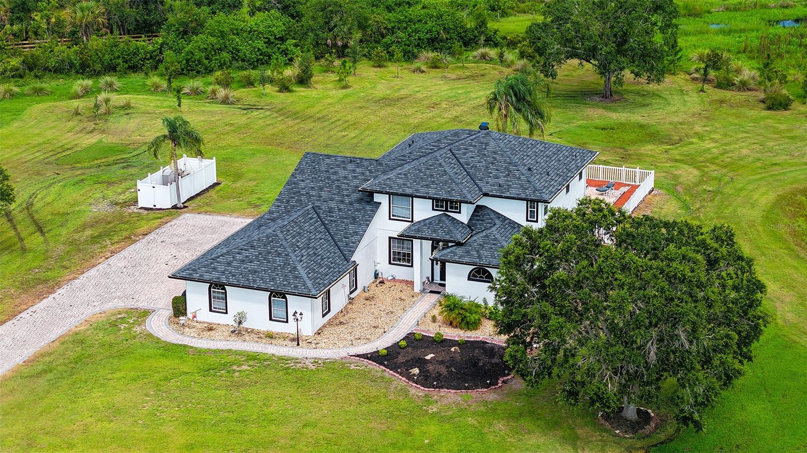 Sarasota, Florida, 34241, United States, 5 Bedrooms Bedrooms, ,4 BathroomsBathrooms,Residential,Active,1888985