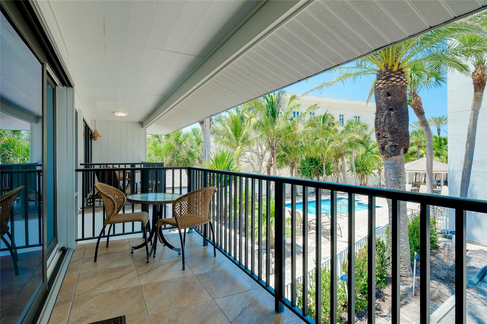 Sarasota, Florida, 34242, United States, 3 Bedrooms Bedrooms, ,2 BathroomsBathrooms,Residential,Active,1987232