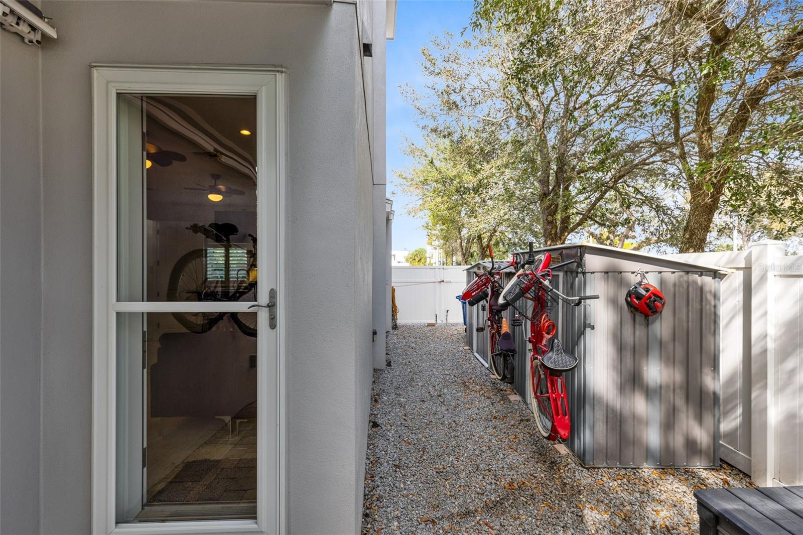 Winter Park, Florida, 32789, United States, 6 Bedrooms Bedrooms, ,4 BathroomsBathrooms,Residential,Active,1710765