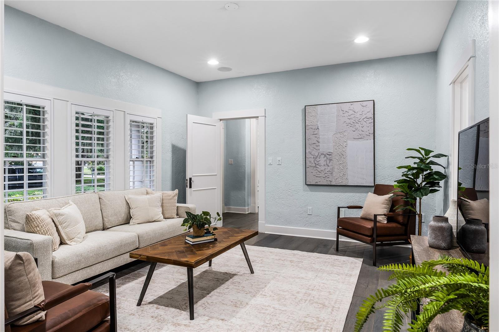 Orlando, Florida, 32803, United States, 5 Bedrooms Bedrooms, ,5 BathroomsBathrooms,Residential,Active,1926917