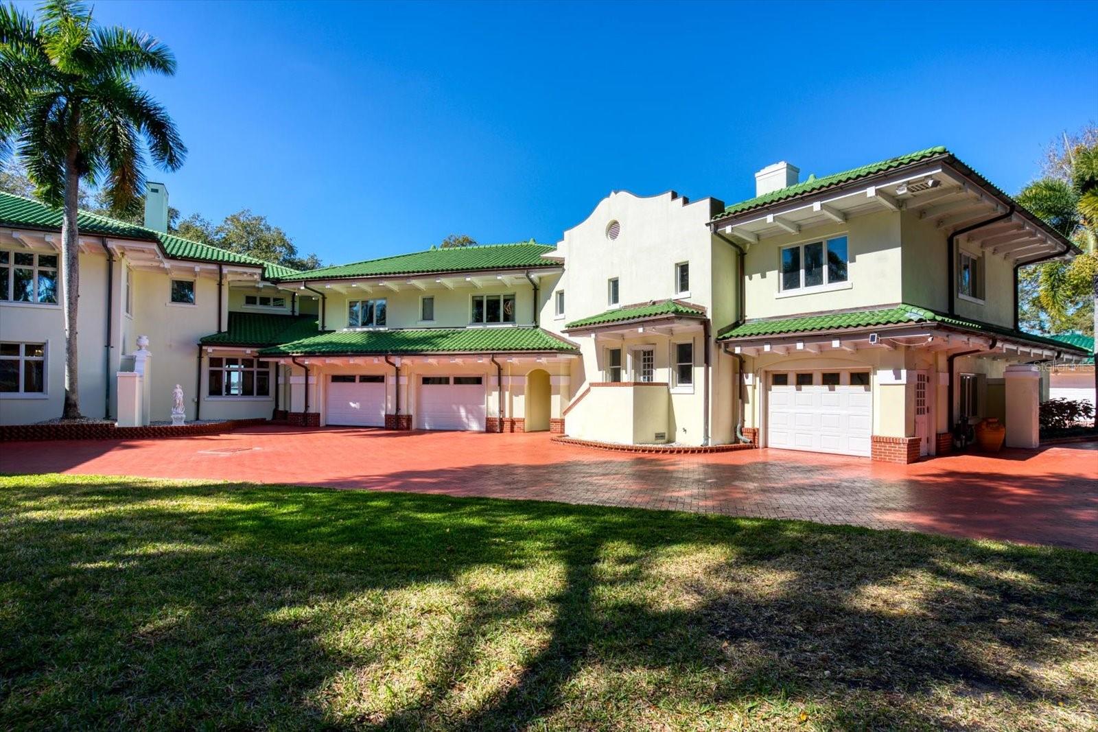 Clearwater, Florida, 33756, United States, 10 Bedrooms Bedrooms, ,11 BathroomsBathrooms,Residential,Active,1738489