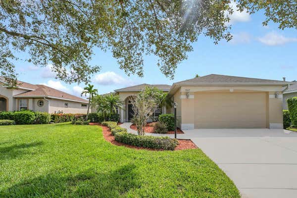 7427 ARROWHEAD RUN, LAKEWOOD RANCH, FL 34202 - Image 1