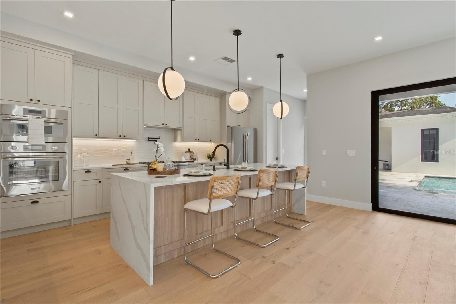 Orlando, Florida, 32804, United States, 5 Bedrooms Bedrooms, ,5 BathroomsBathrooms,Residential,Active,1905097