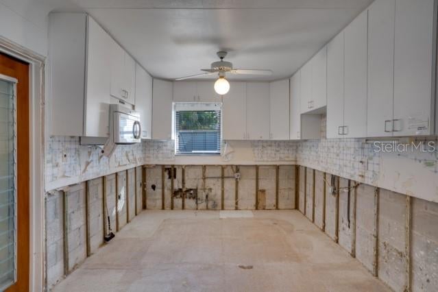 St Petersburg, Florida, 33707, United States, 4 Bedrooms Bedrooms, ,4 BathroomsBathrooms,Residential,Active,1987212