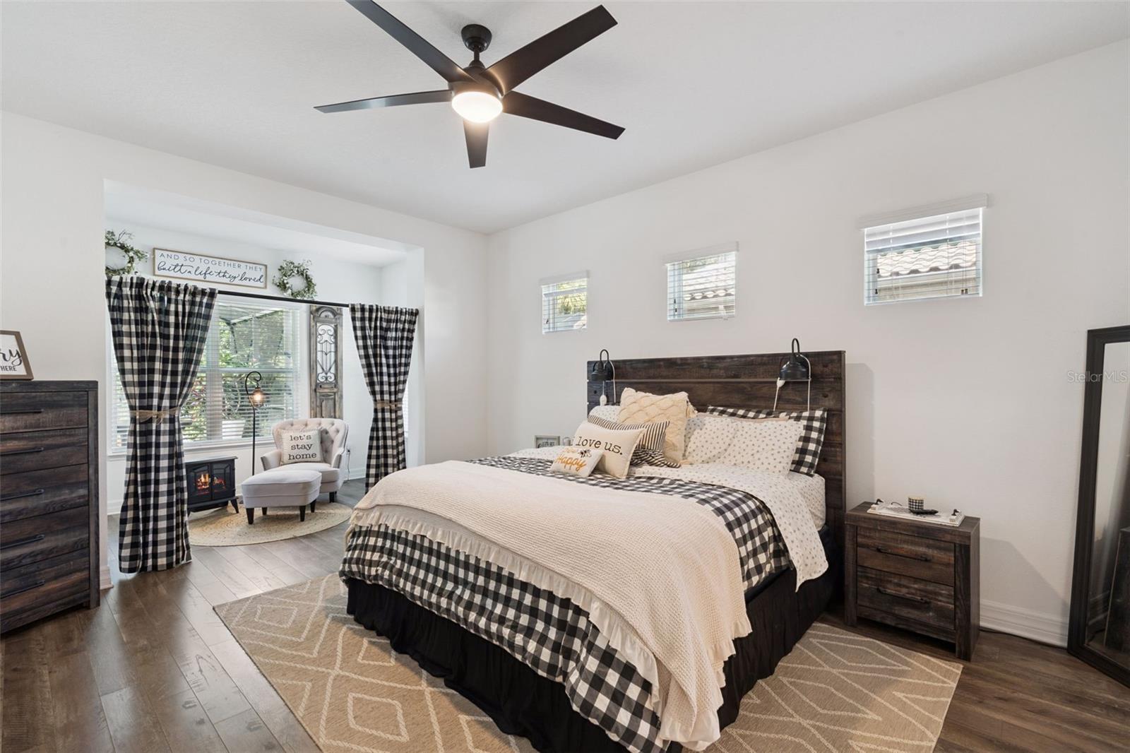 Oviedo, Florida, 32765, United States, 7 Bedrooms Bedrooms, ,4 BathroomsBathrooms,Residential,Active,1987230