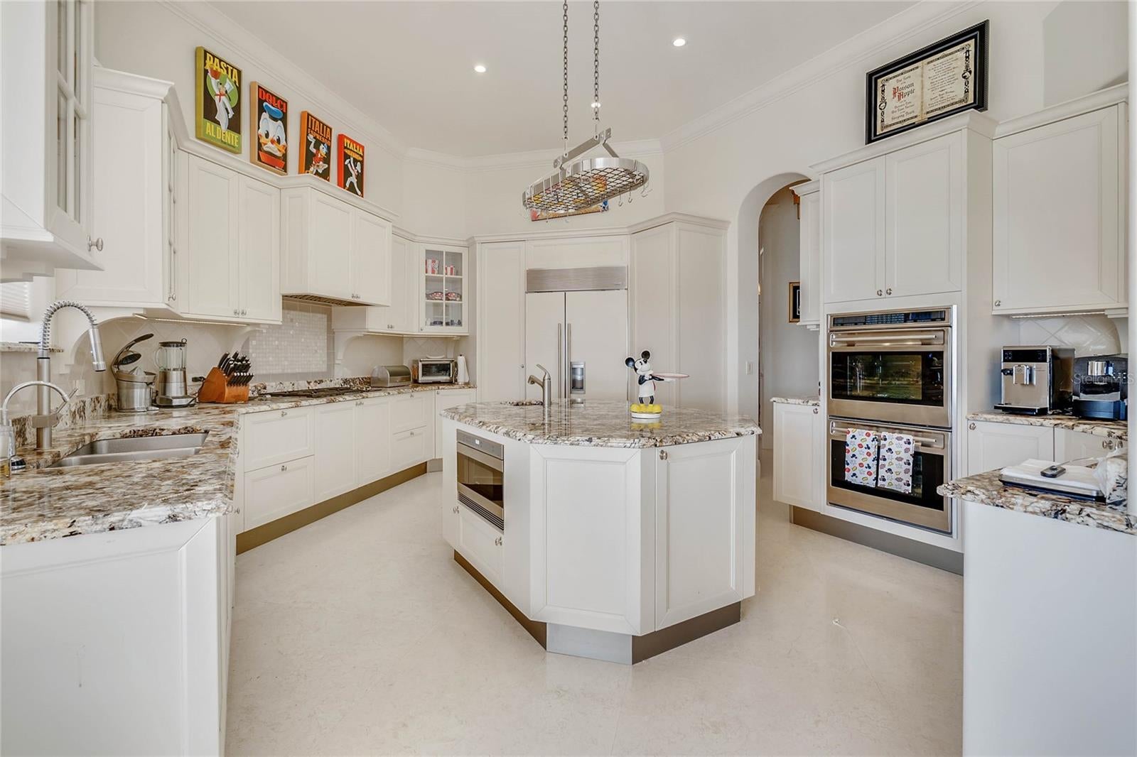 Orlando, Florida, 32836, United States, 6 Bedrooms Bedrooms, ,8 BathroomsBathrooms,Residential,Active,1988458