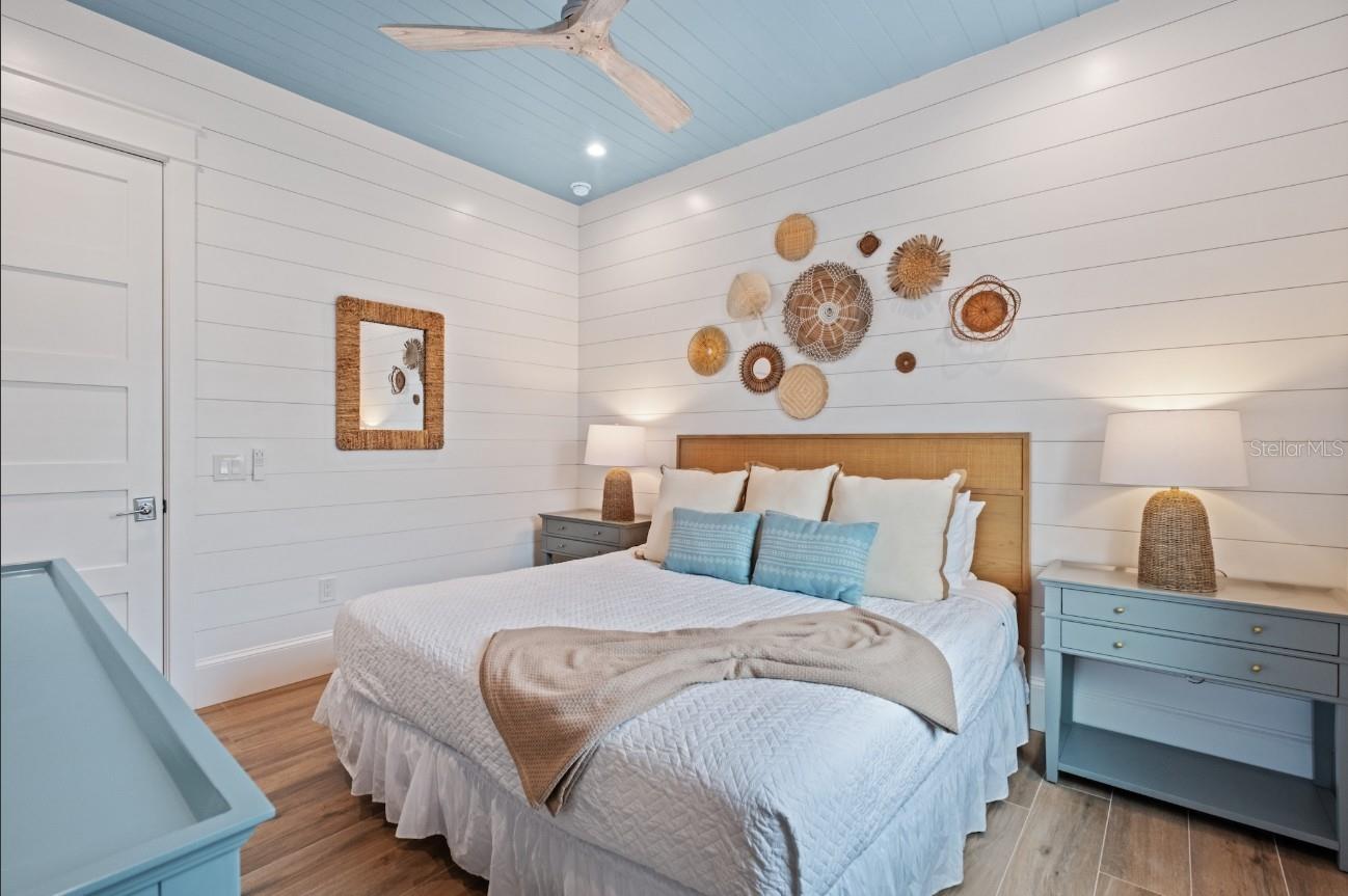 Anna Maria, Florida, 34216, United States, 6 Bedrooms Bedrooms, ,7 BathroomsBathrooms,Residential,Active,1988729