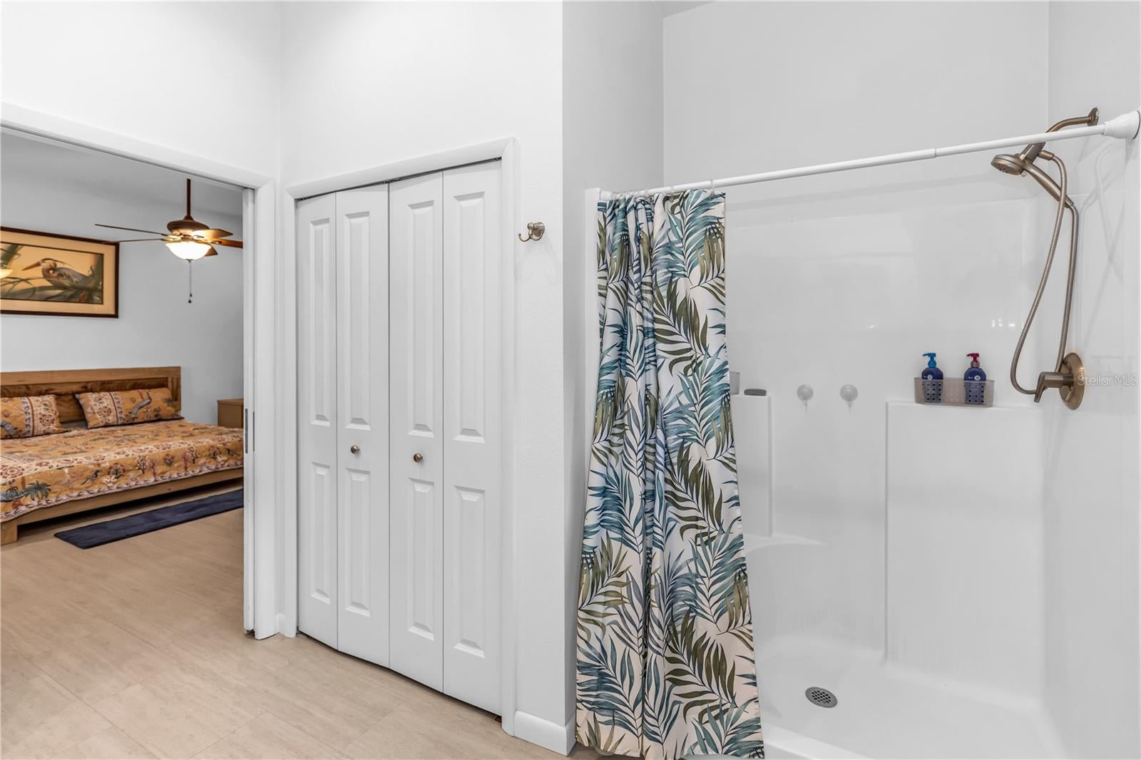 Crystal River, Florida, 34428, United States, 6 Bedrooms Bedrooms, ,5 BathroomsBathrooms,Residential,Active,1945058