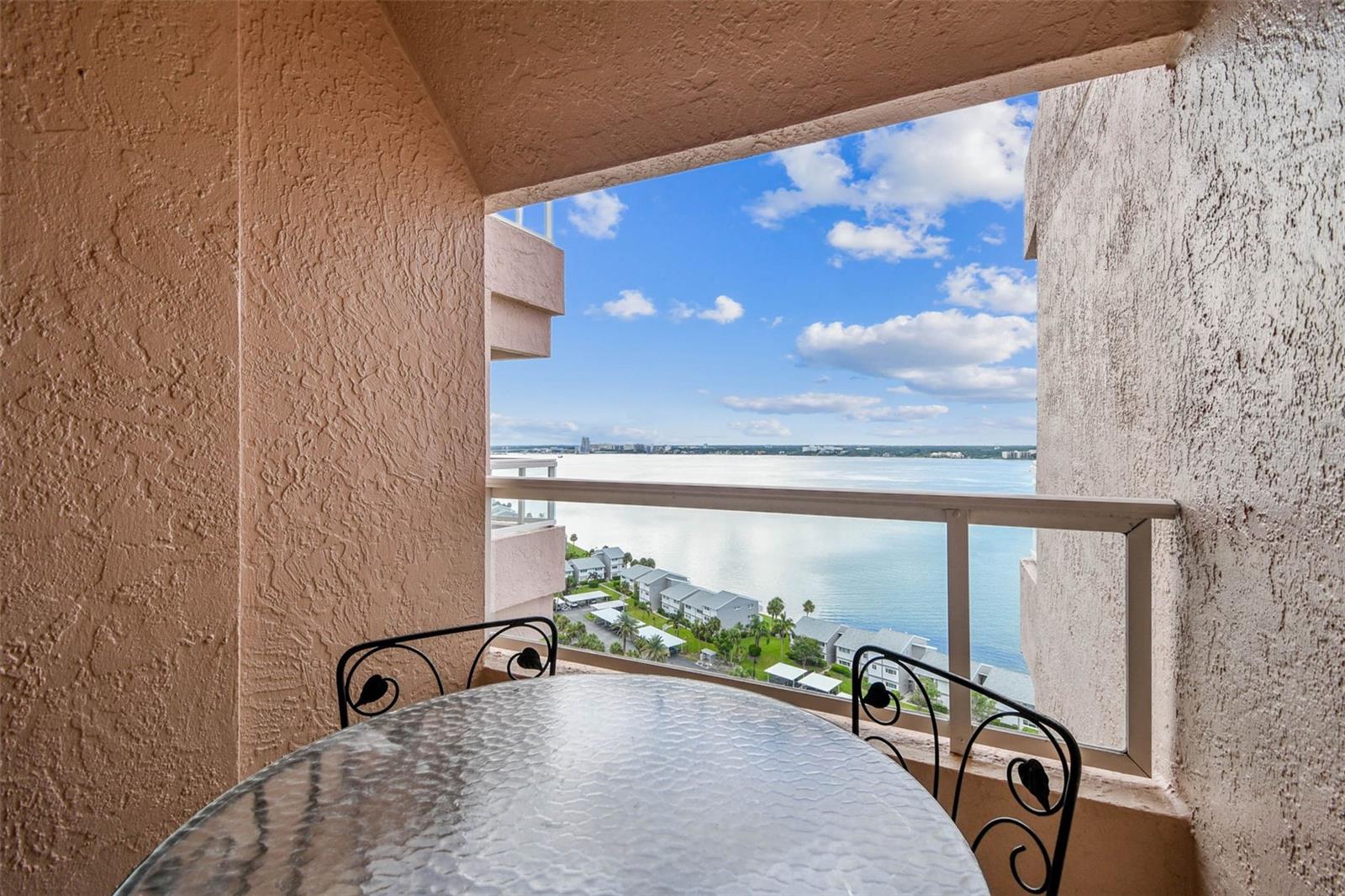 Clearwater Beach, Florida, 33767, United States, 2 Bedrooms Bedrooms, ,3 BathroomsBathrooms,Residential,Active,1919072