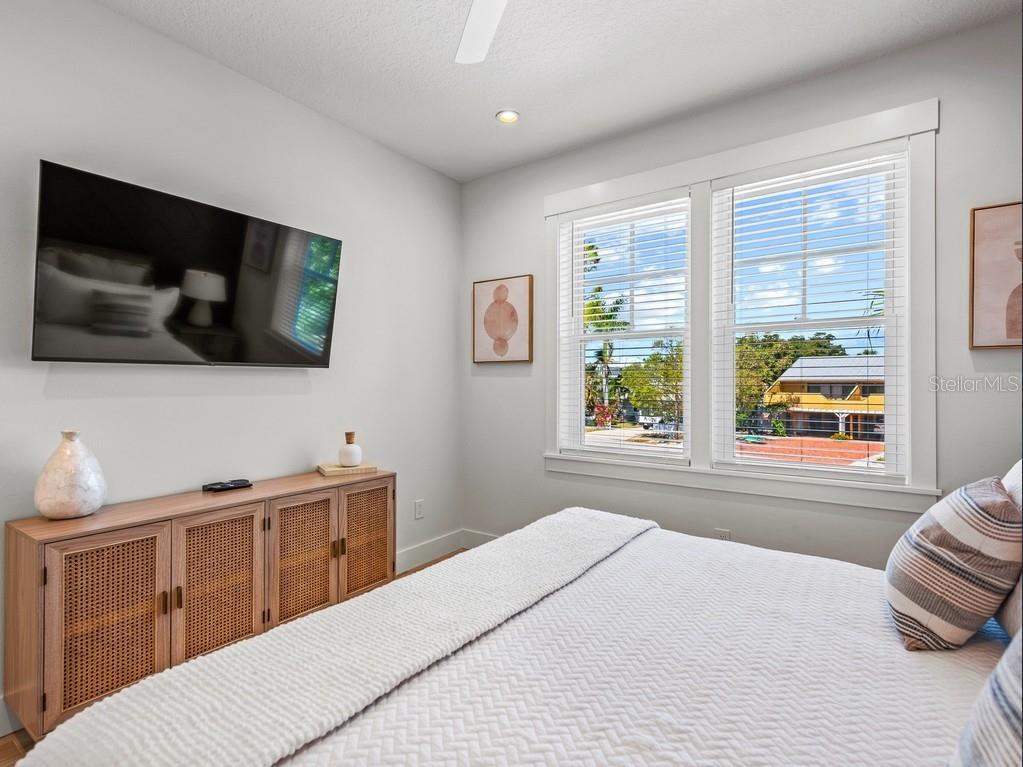 Sarasota, Florida, 34236, United States, 8 Bedrooms Bedrooms, ,10 BathroomsBathrooms,Residential,Active,2044131