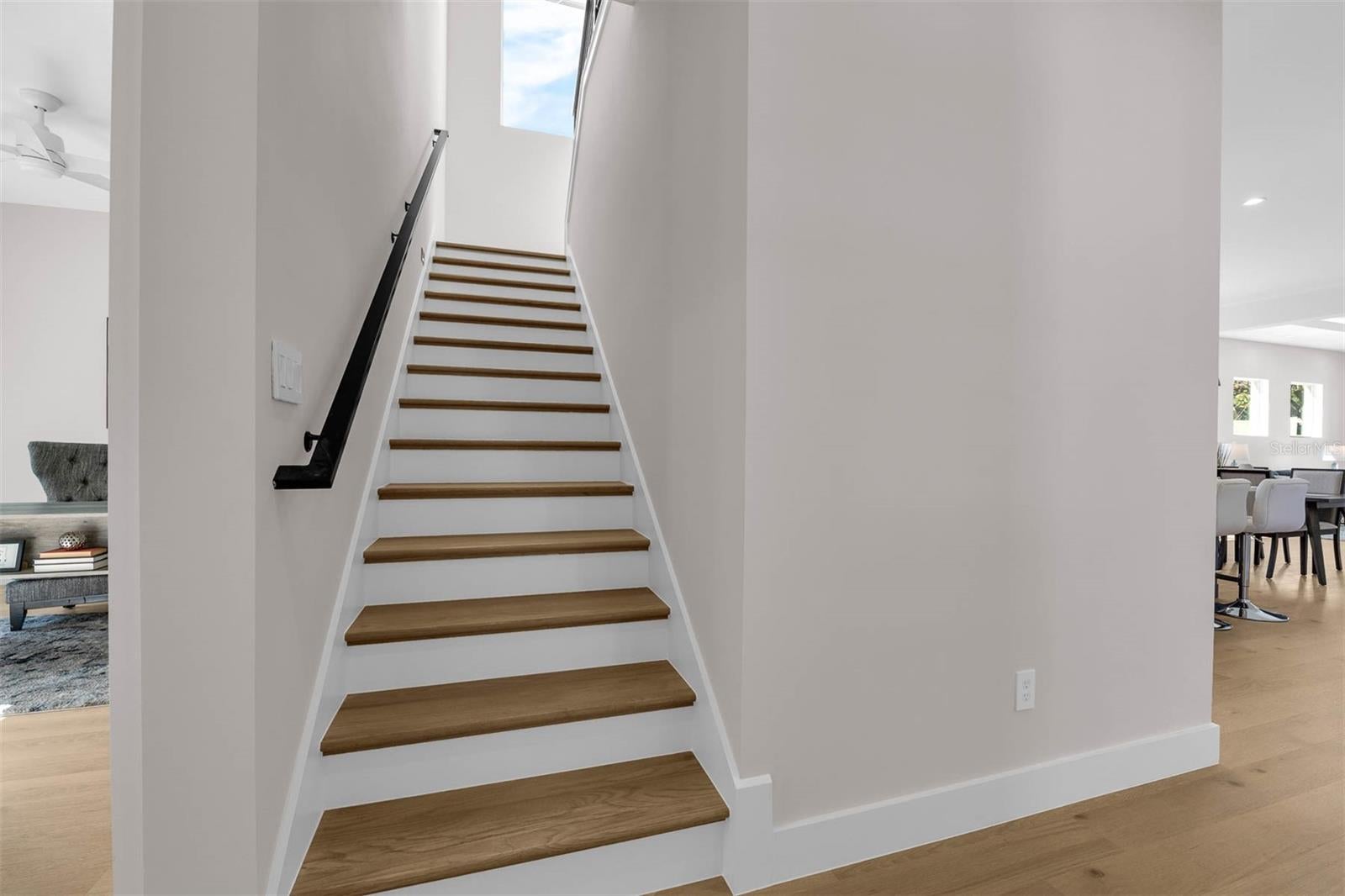 Orlando, Florida, 32804, United States, 5 Bedrooms Bedrooms, ,4 BathroomsBathrooms,Residential,Active,1702896