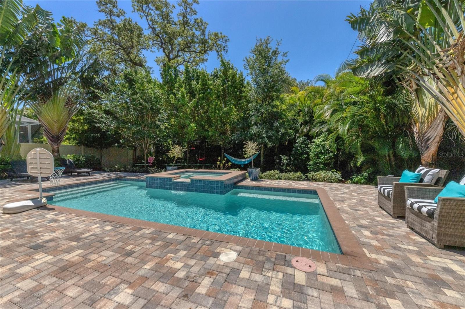 Sarasota, Florida, 34239, United States, 4 Bedrooms Bedrooms, ,4 BathroomsBathrooms,Residential,Active,1965823