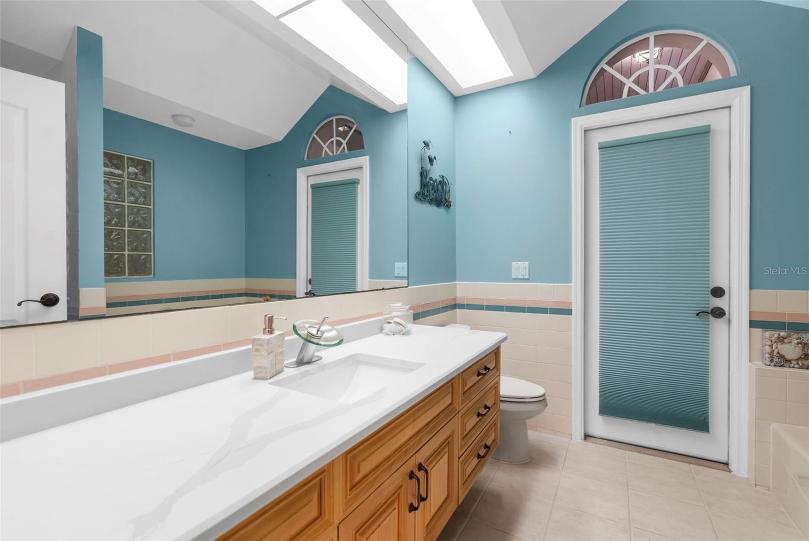 Tarpon Springs, Florida, 34689, United States, 4 Bedrooms Bedrooms, ,3 BathroomsBathrooms,Residential,Active,1900413