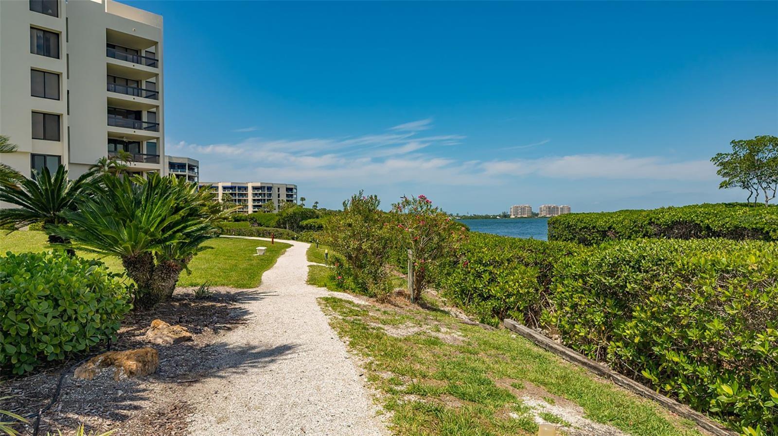 Longboat Key, Florida, 34228, United States, 2 Bedrooms Bedrooms, ,3 BathroomsBathrooms,Residential,Active,2009004