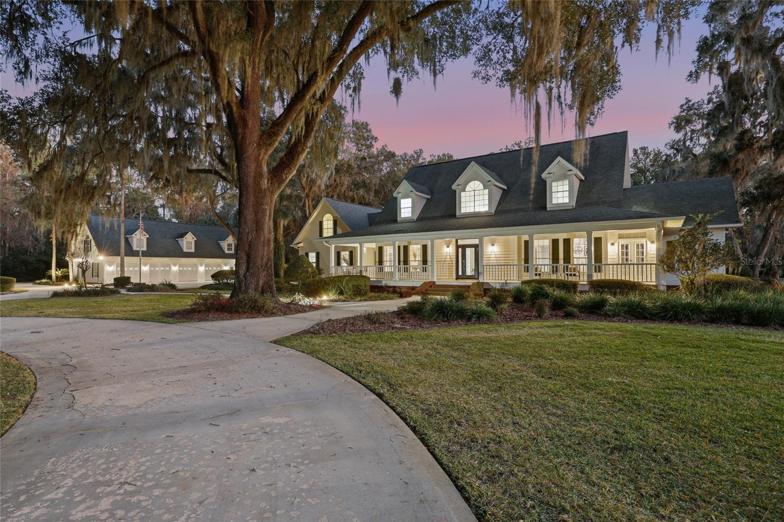 Alachua, Florida, 32615, United States, 5 Bedrooms Bedrooms, ,7 BathroomsBathrooms,Residential,Active,2009170