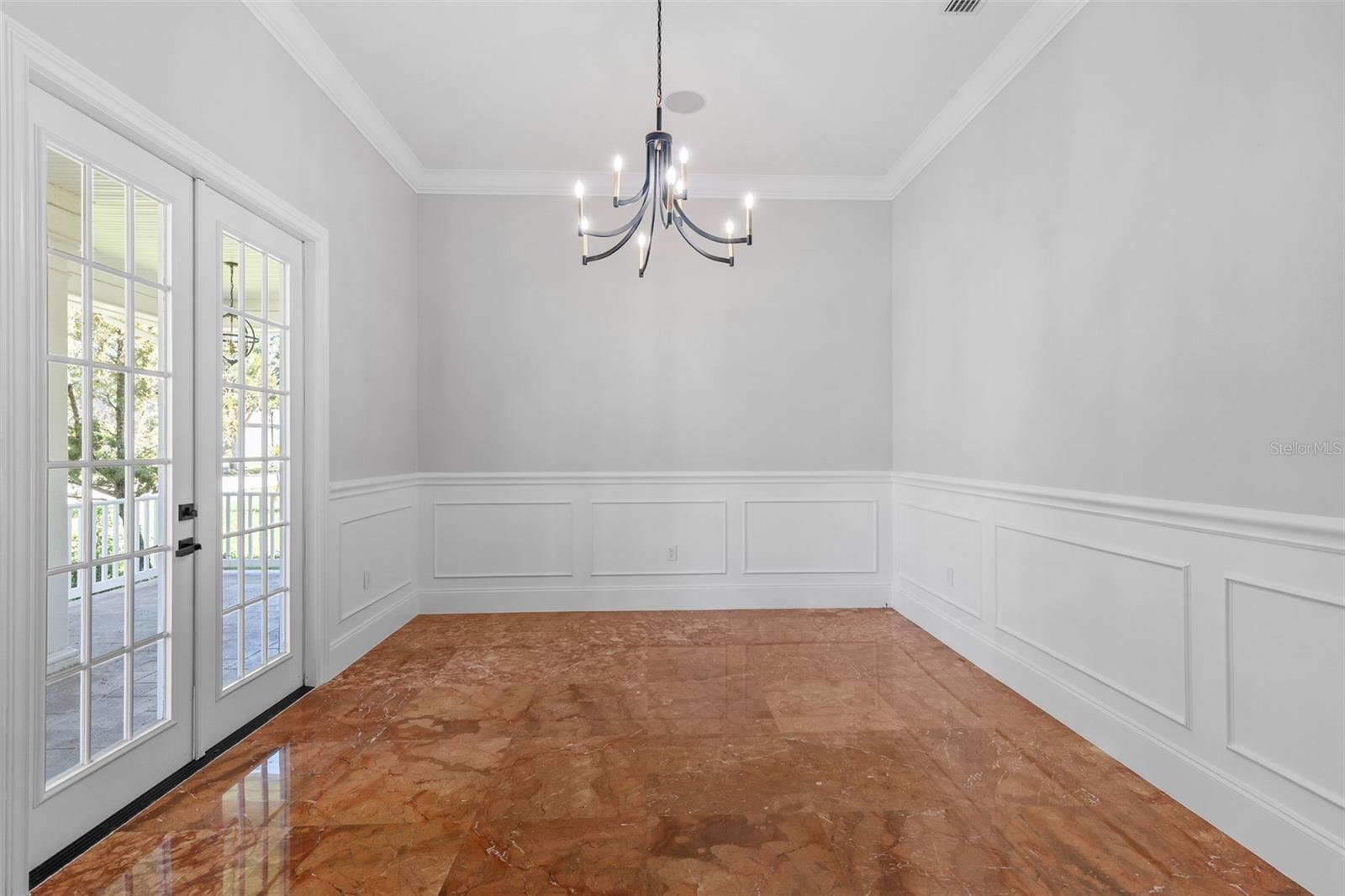 Brandon, Florida, 33510, United States, 6 Bedrooms Bedrooms, ,7 BathroomsBathrooms,Residential,Active,1905348