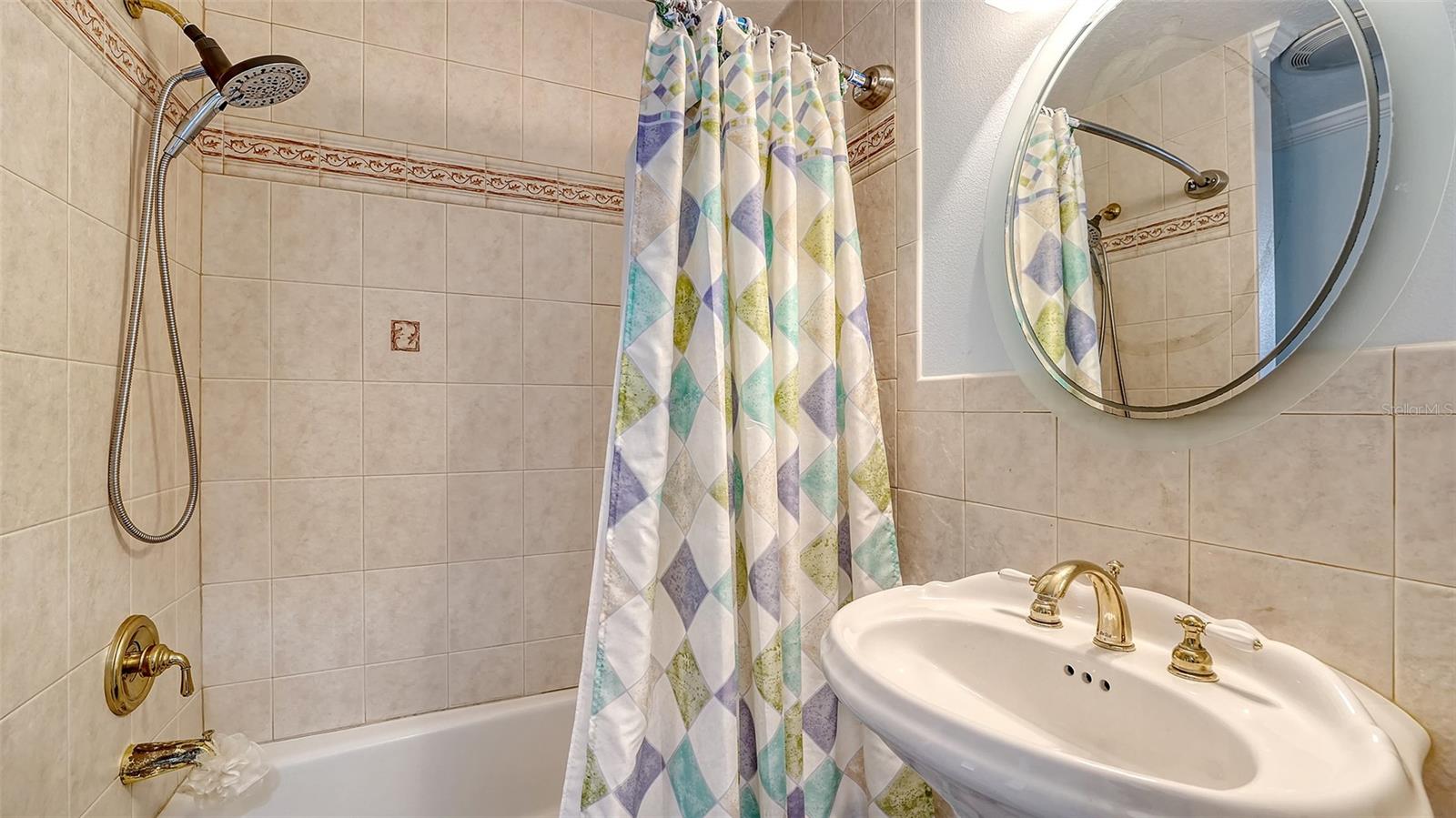 Sarasota, Florida, 34241, United States, 5 Bedrooms Bedrooms, ,4 BathroomsBathrooms,Residential,Active,1888985