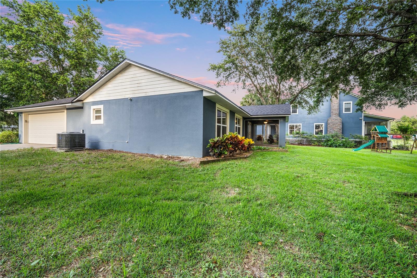 Umatilla, Florida, 32784, United States, 4 Bedrooms Bedrooms, ,4 BathroomsBathrooms,Residential,Active,1859381