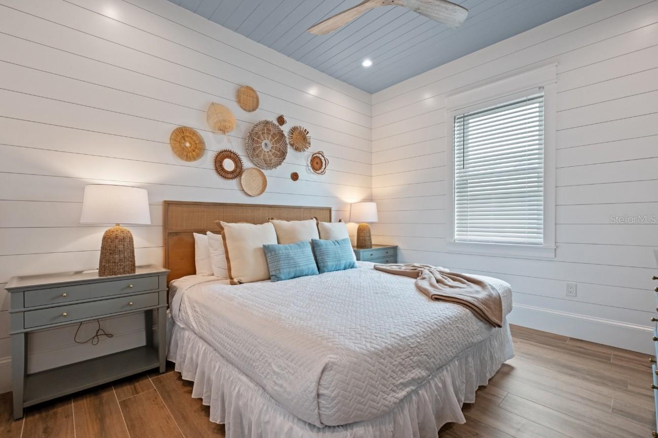 Anna Maria, Florida, 34216, United States, 6 Bedrooms Bedrooms, ,7 BathroomsBathrooms,Residential,Active,1988729