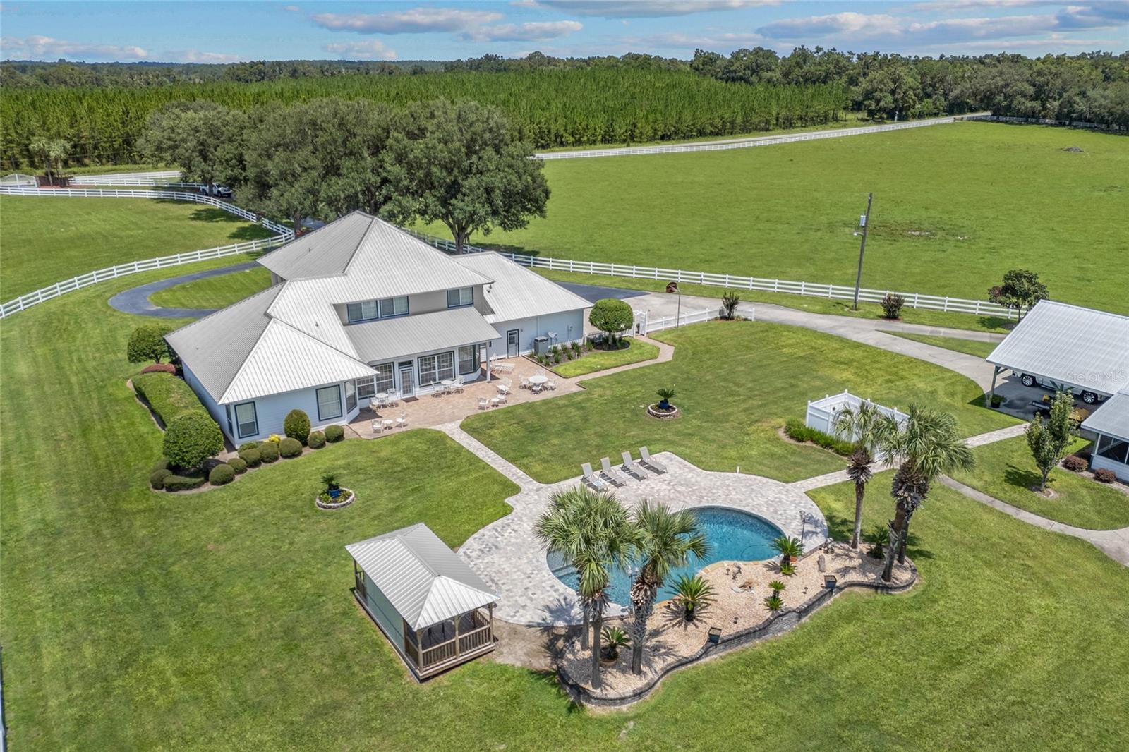 Lake City, Florida, 32024, United States, 3 Bedrooms Bedrooms, ,4 BathroomsBathrooms,Residential,Active,1929472