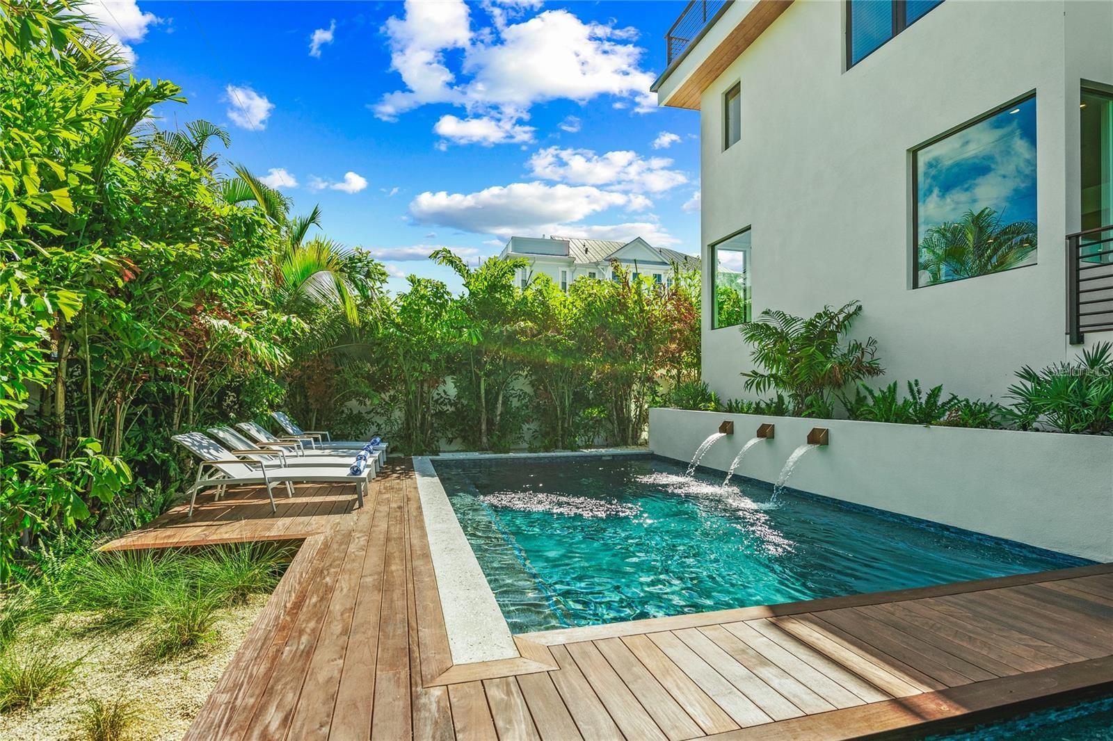 Sarasota, Florida, 34236, United States, 6 Bedrooms Bedrooms, ,8 BathroomsBathrooms,Residential,Active,1773155