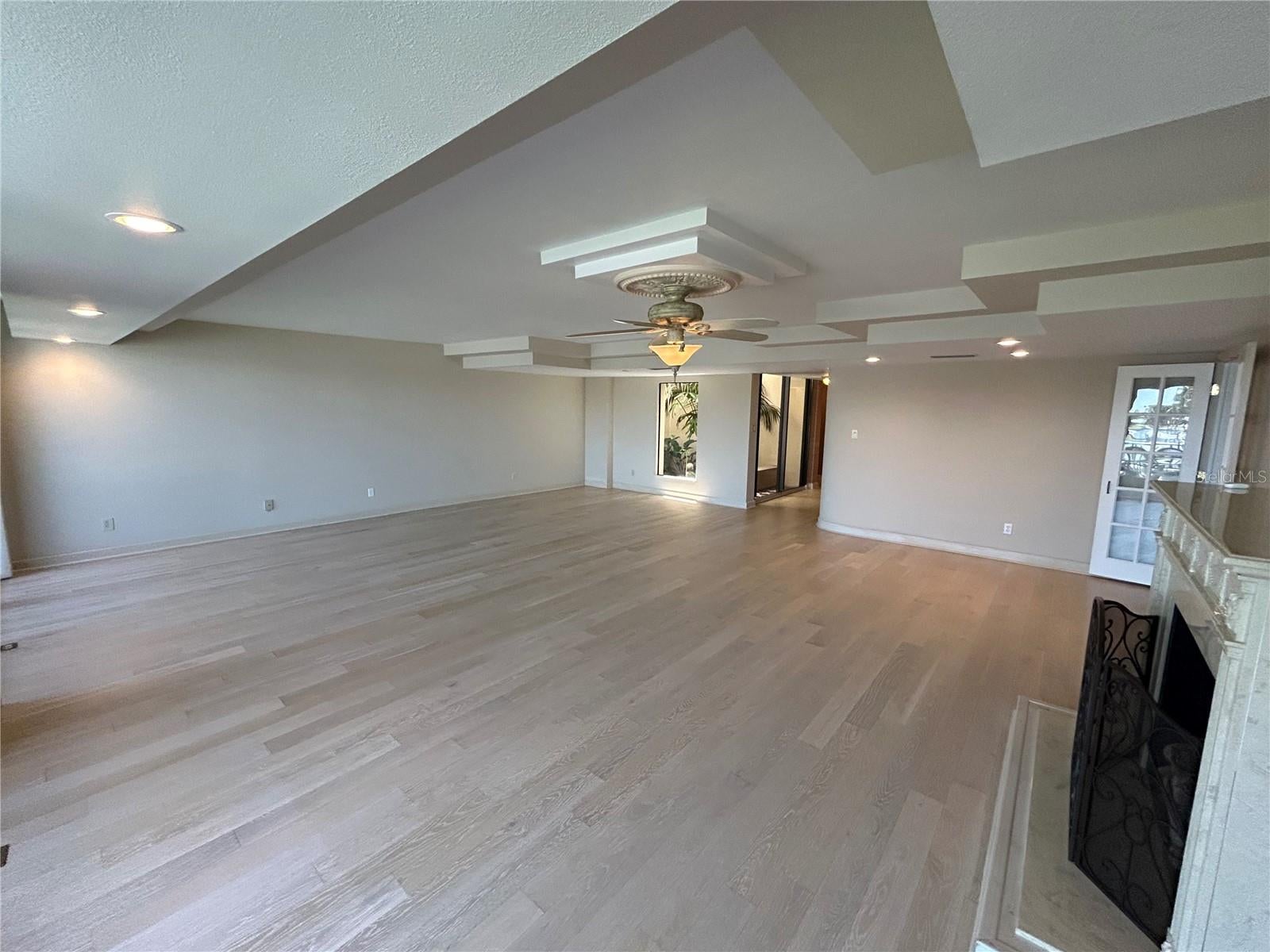 St Petersburg, Florida, 33707, United States, 4 Bedrooms Bedrooms, ,5 BathroomsBathrooms,Residential,Active,1985578