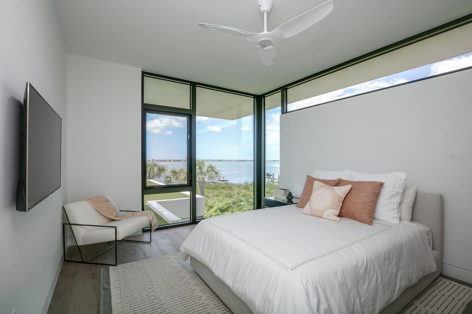 Sarasota, Florida, 34239, United States, 5 Bedrooms Bedrooms, ,5 BathroomsBathrooms,Residential,Active,2011197