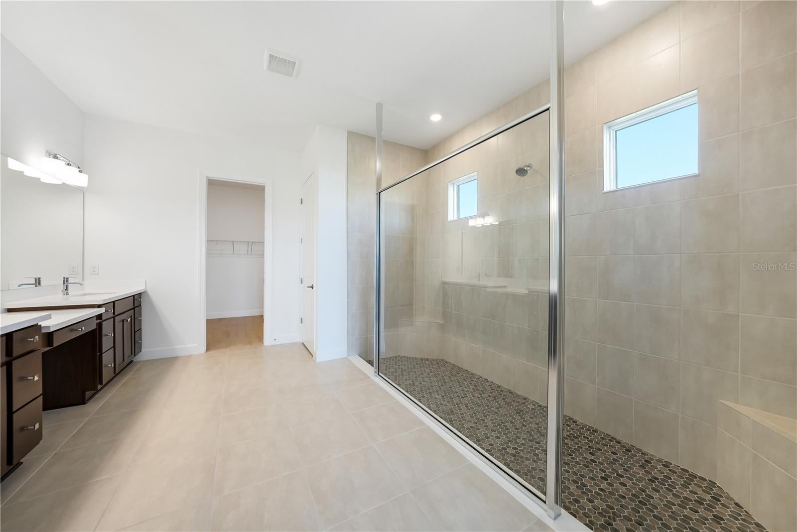 Sarasota, Florida, 34241, United States, 4 Bedrooms Bedrooms, ,3 BathroomsBathrooms,Residential,Active,1990635