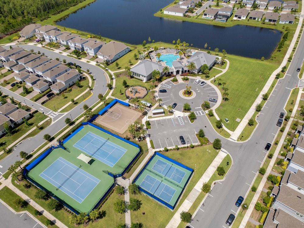 Orlando, Florida, 32827, United States, 4 Bedrooms Bedrooms, ,3 BathroomsBathrooms,Residential,Active,1849519