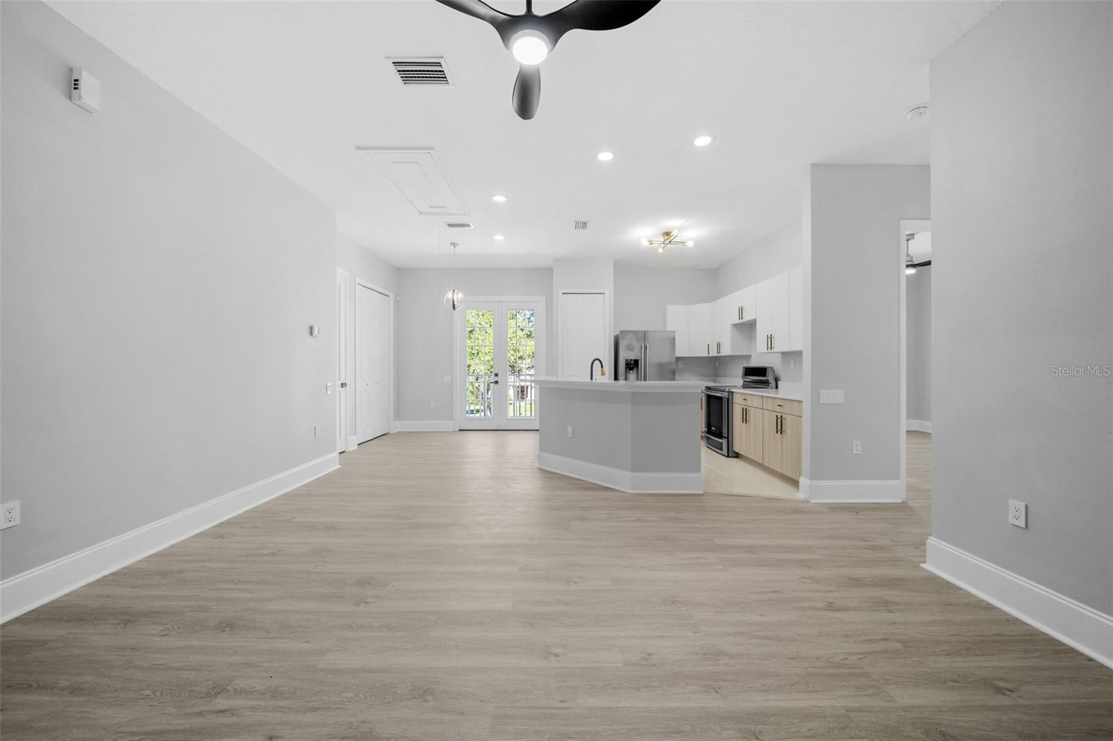 Brandon, Florida, 33510, United States, 6 Bedrooms Bedrooms, ,7 BathroomsBathrooms,Residential,Active,1905348