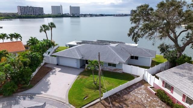 St Petersburg, Florida, 33707, United States, 4 Bedrooms Bedrooms, ,4 BathroomsBathrooms,Residential,Active,1987212
