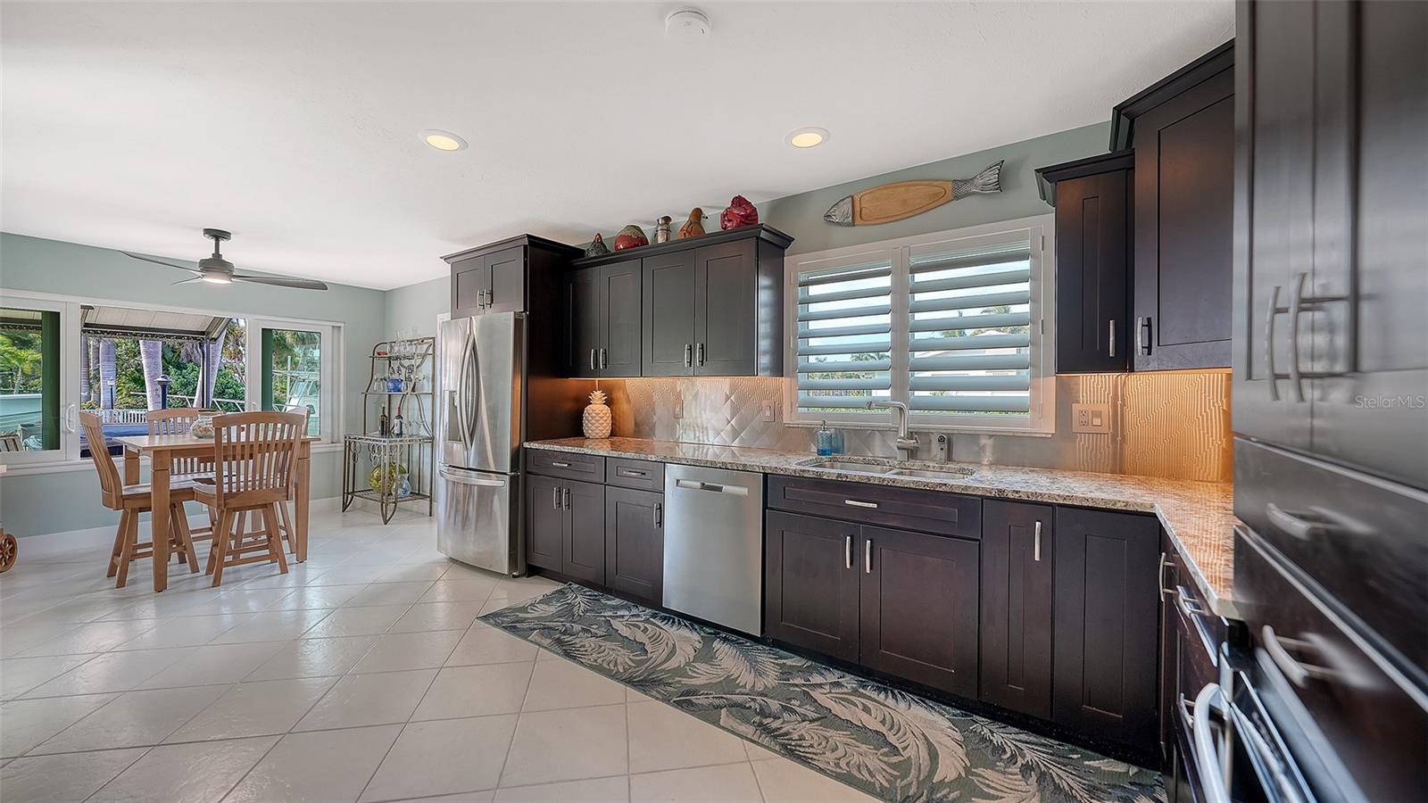 Sarasota, Florida, 34242, United States, 2 Bedrooms Bedrooms, ,2 BathroomsBathrooms,Residential,Active,1971807