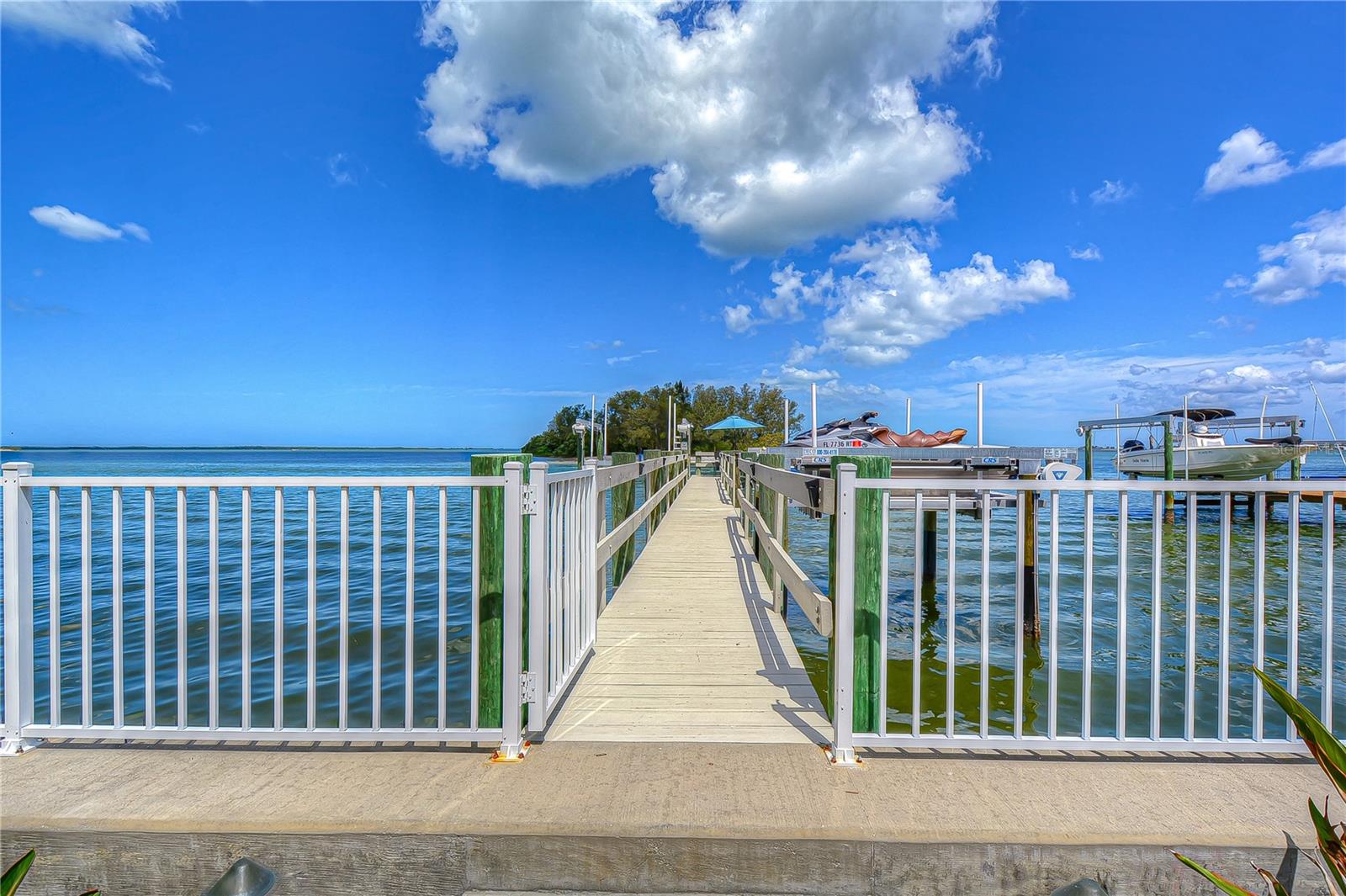 Dunedin, Florida, 34698, United States, 3 Bedrooms Bedrooms, ,3 BathroomsBathrooms,Residential,Active,1994972