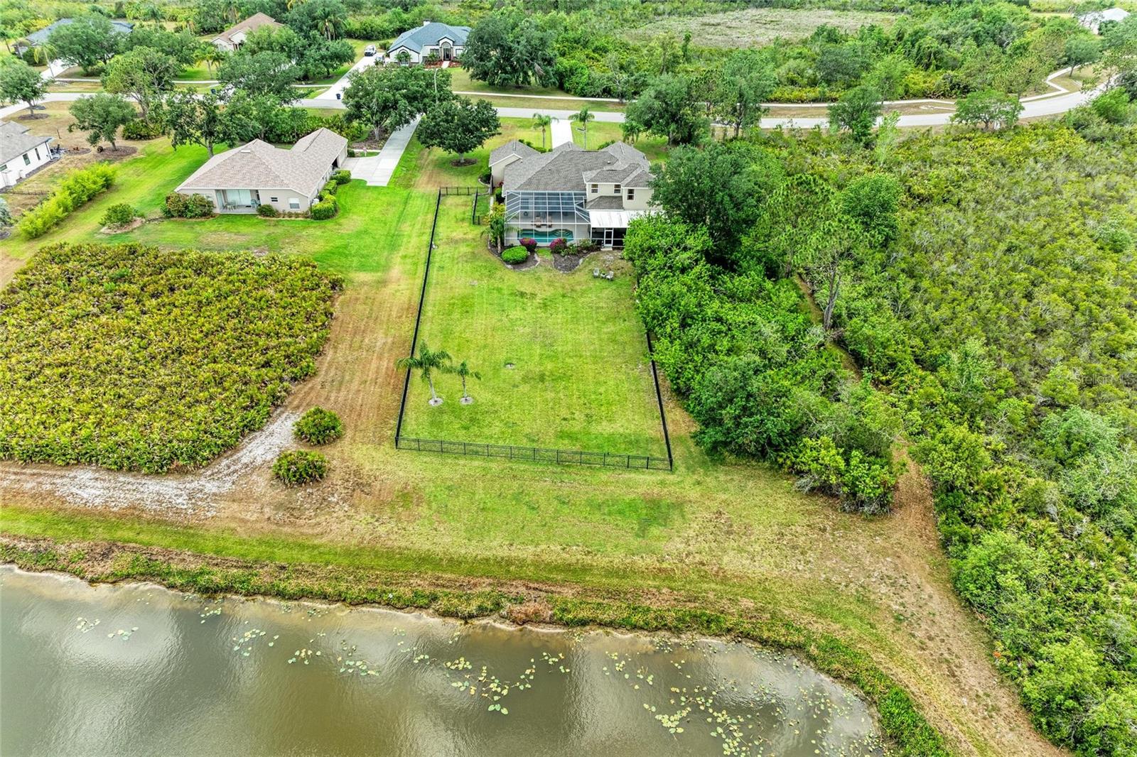 Bradenton, Florida, 34202, United States, 4 Bedrooms Bedrooms, ,4 BathroomsBathrooms,Residential,Active,1801045