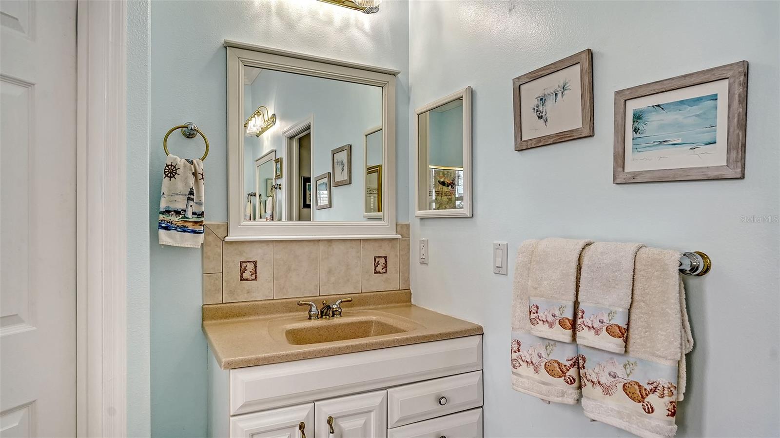 Sarasota, Florida, 34241, United States, 5 Bedrooms Bedrooms, ,4 BathroomsBathrooms,Residential,Active,1888985